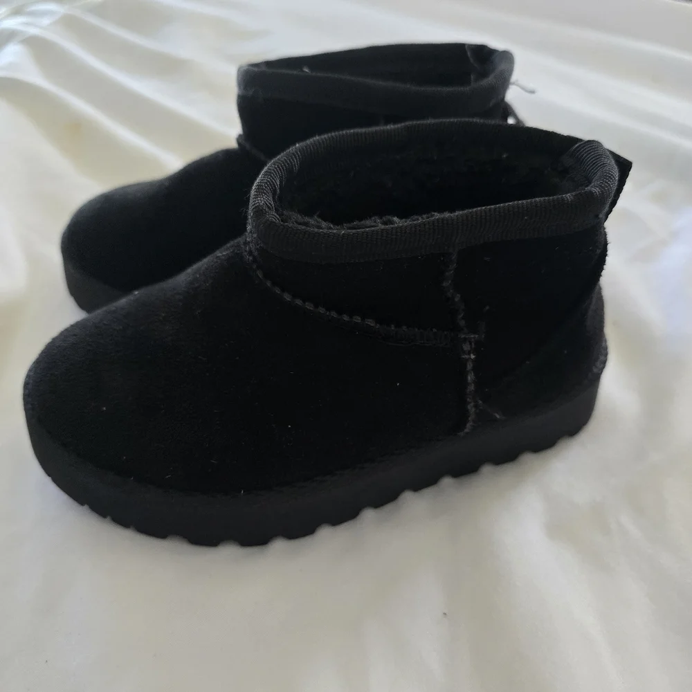 Mudd Black Boots 8c